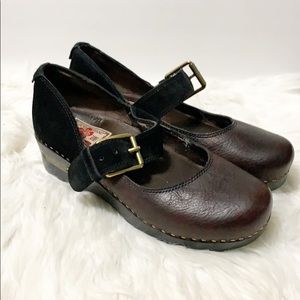 Lucky Brand clogs